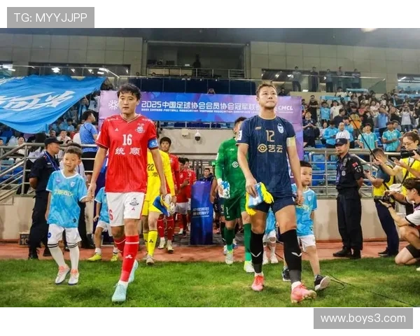 足球传奇本赛季进球数突破个人纪录，状态回暖助力球队争冠